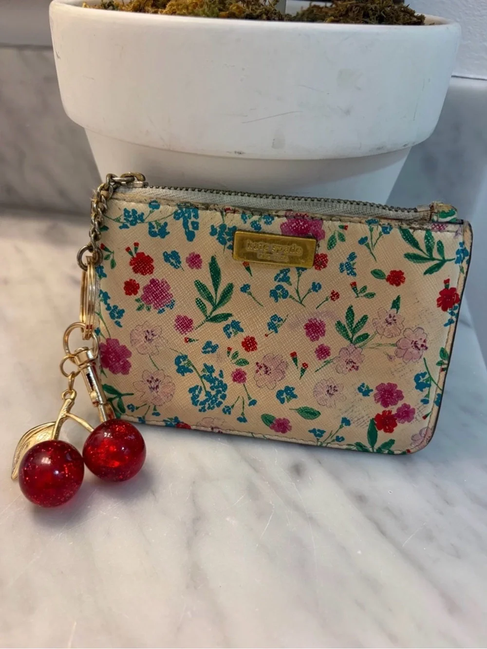 kate spade New York Stacey Floral Zip Wallet Wristlet and coin purse